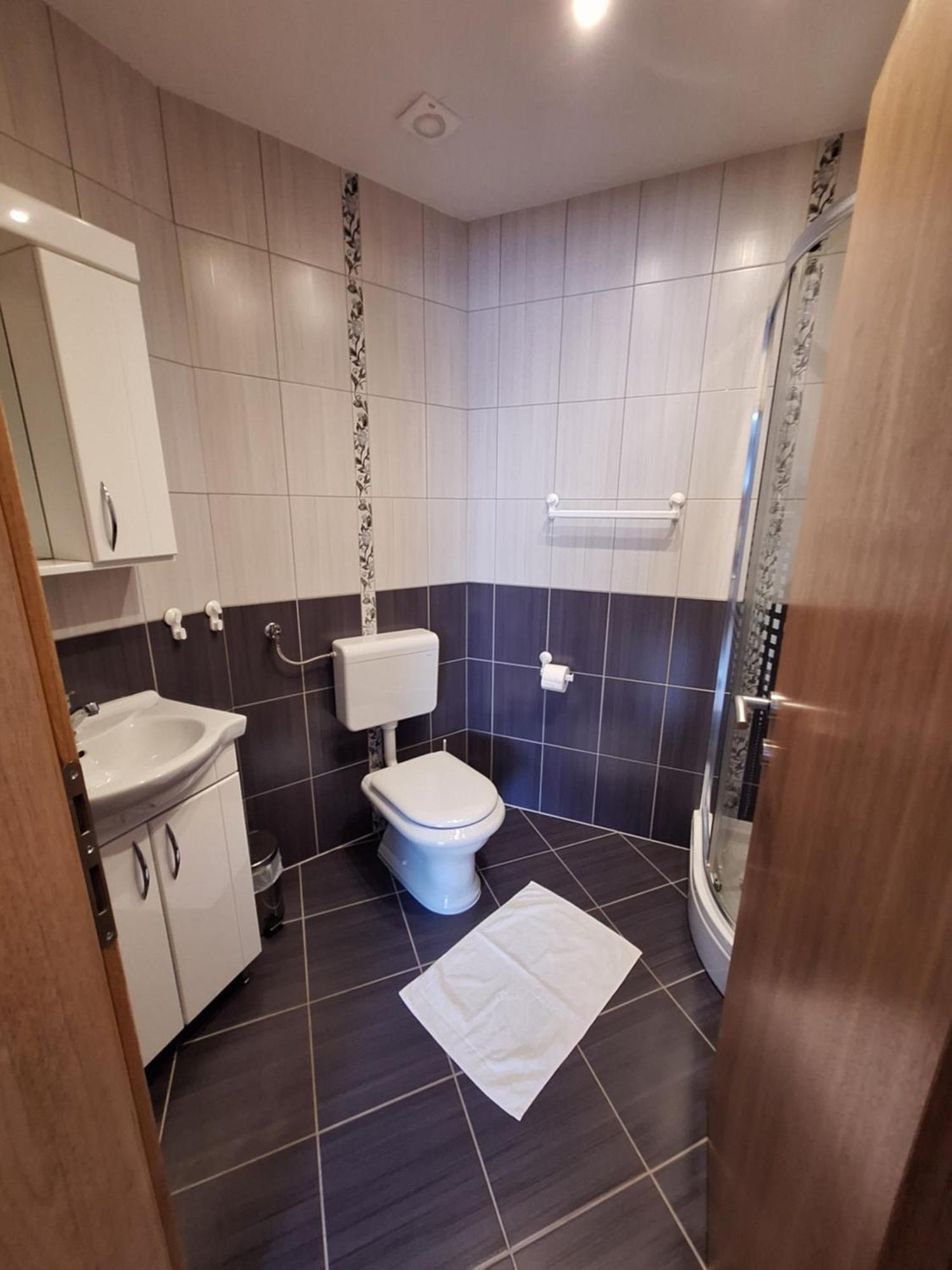 Guesthouse Miha Раковица Екстериор снимка