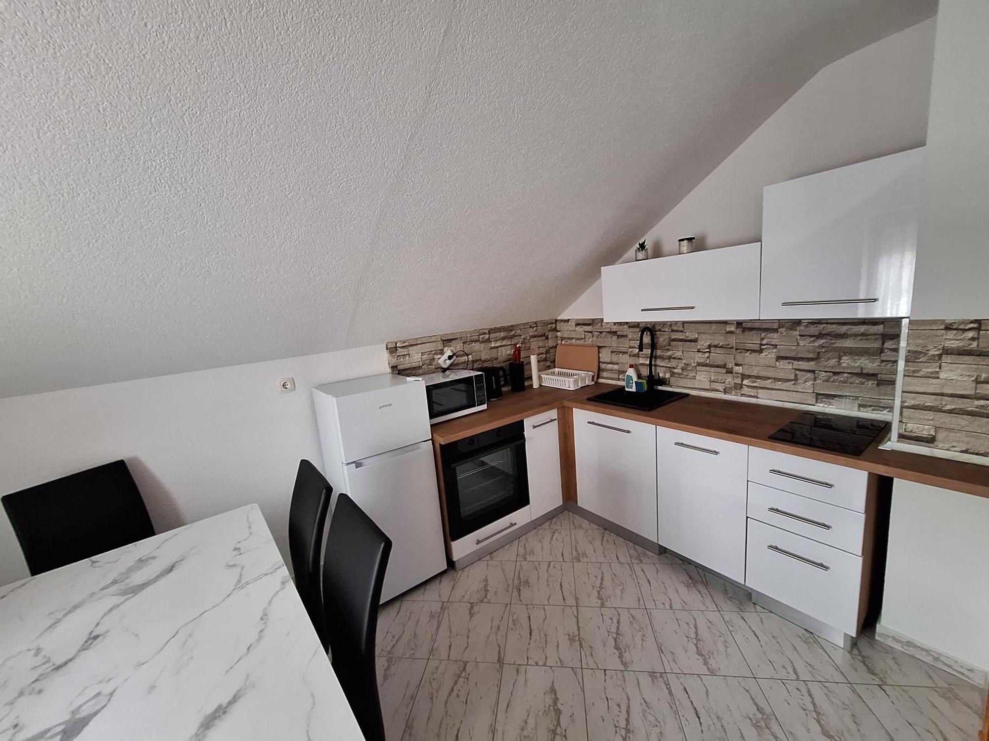 Guesthouse Miha Раковица Екстериор снимка